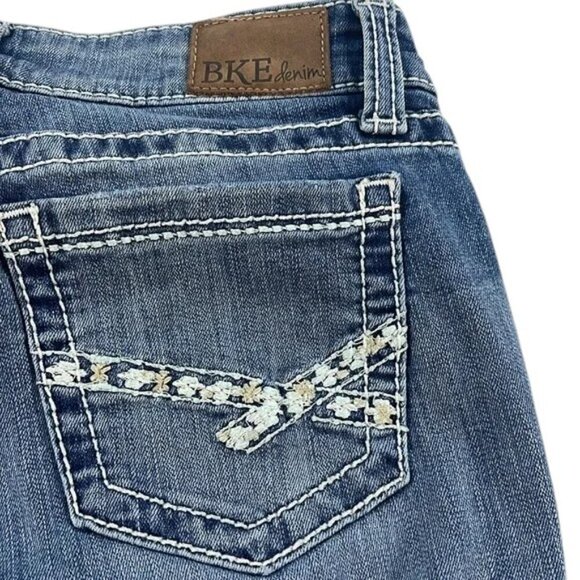 BKE Sabrina Jeans Light Wash Straight Leg Women's Size 26 - Picture 8 of 9